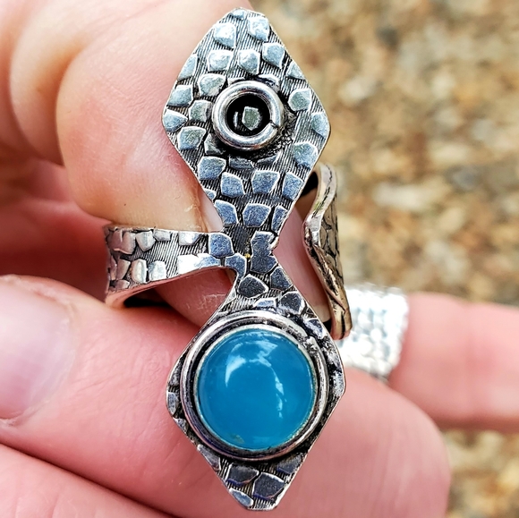 New Unique Chalcedony Open Cuff Silver Ring. - Picture 16 of 16